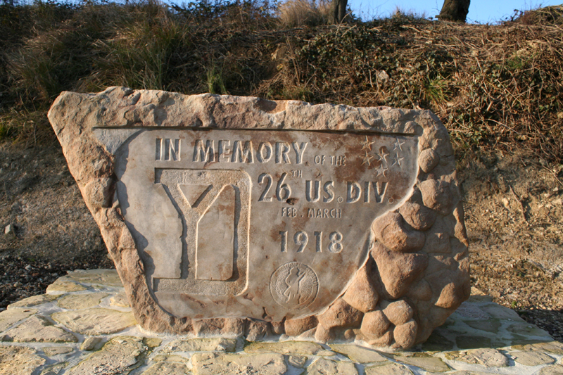 Monument de la 26e Yankee Division 2015 II < Braye-en-Laonnois < Aisne < Picardie