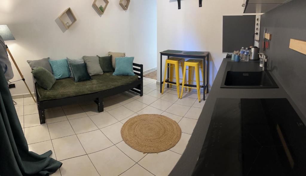 Studio- Canapé convertible