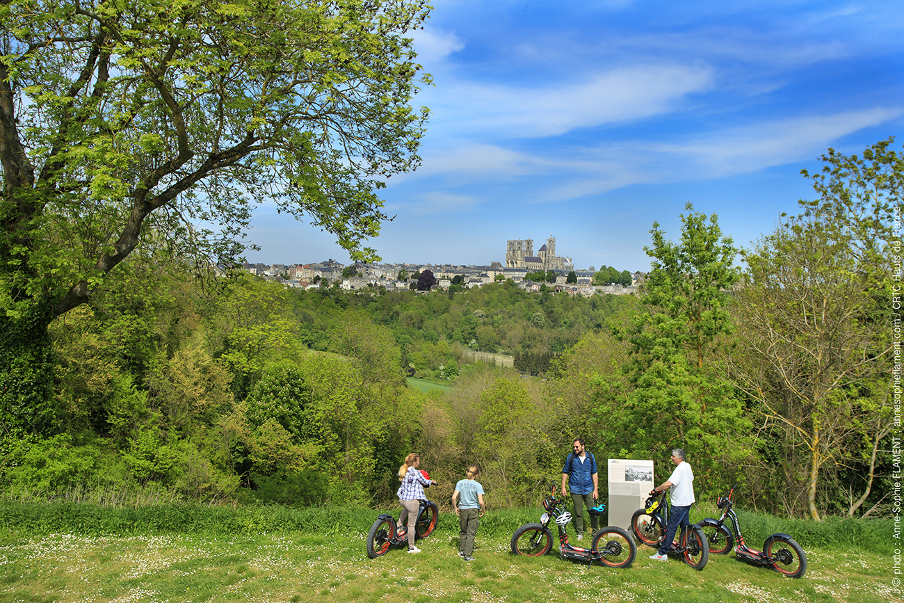 Balade en trottinette électrique < Laon < Aisne < Picardie