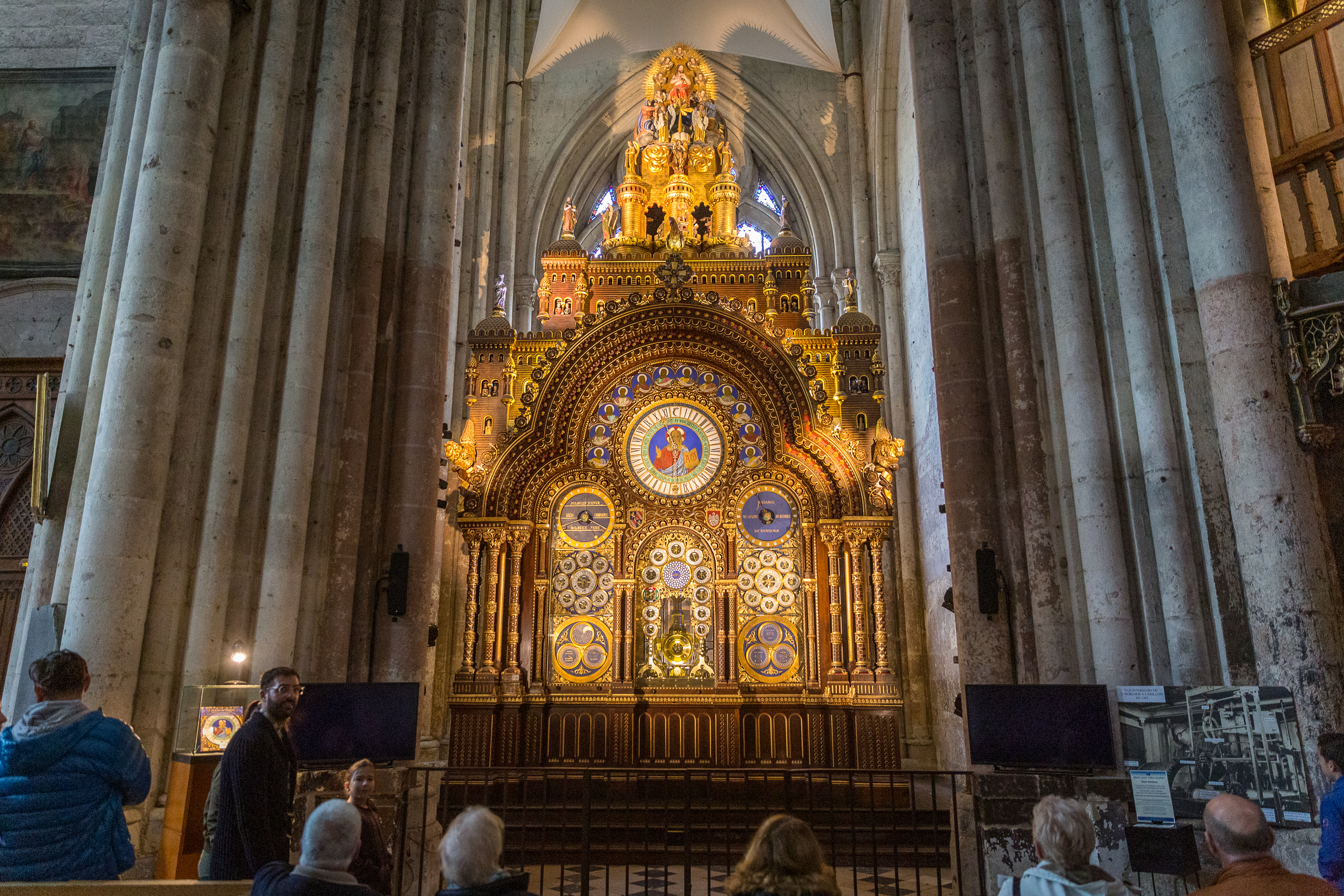 Horloge astronomique de la Cathédrale Saint Pierre