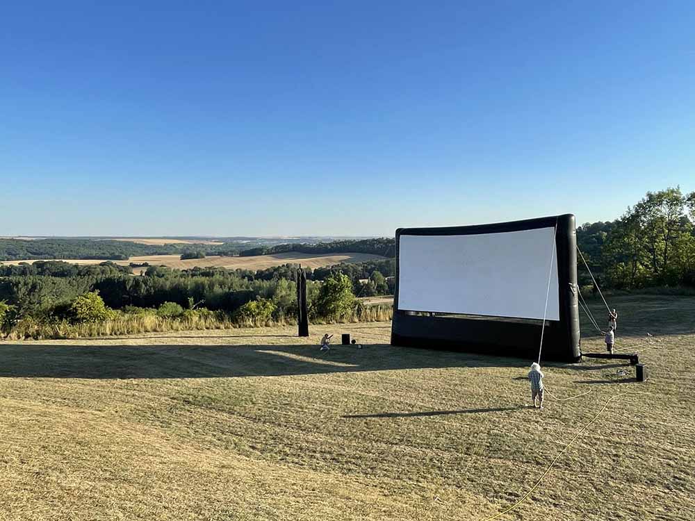 Projection ciné Caverne < Oulches < Aisne < Picardie 