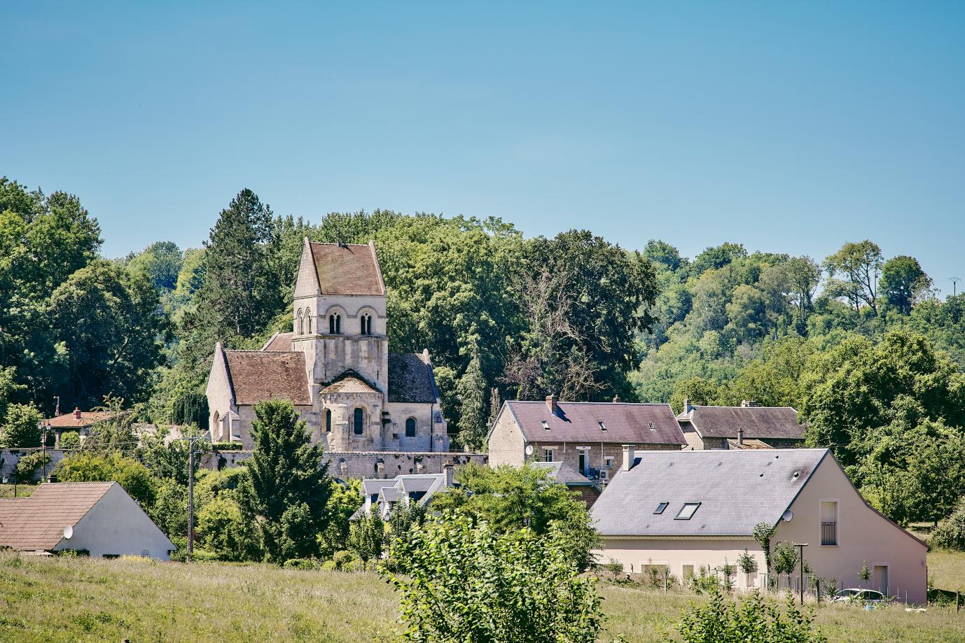 Eglise Saint-Michel de Crécy-au-Mont
