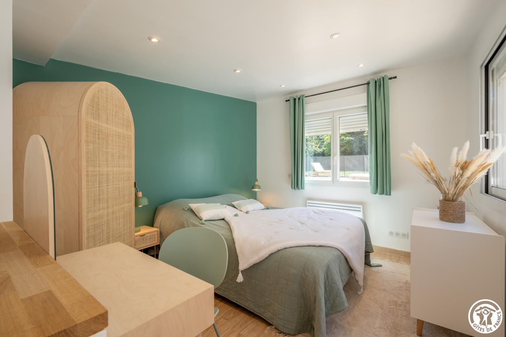 CHEVREVILLE Les Roches