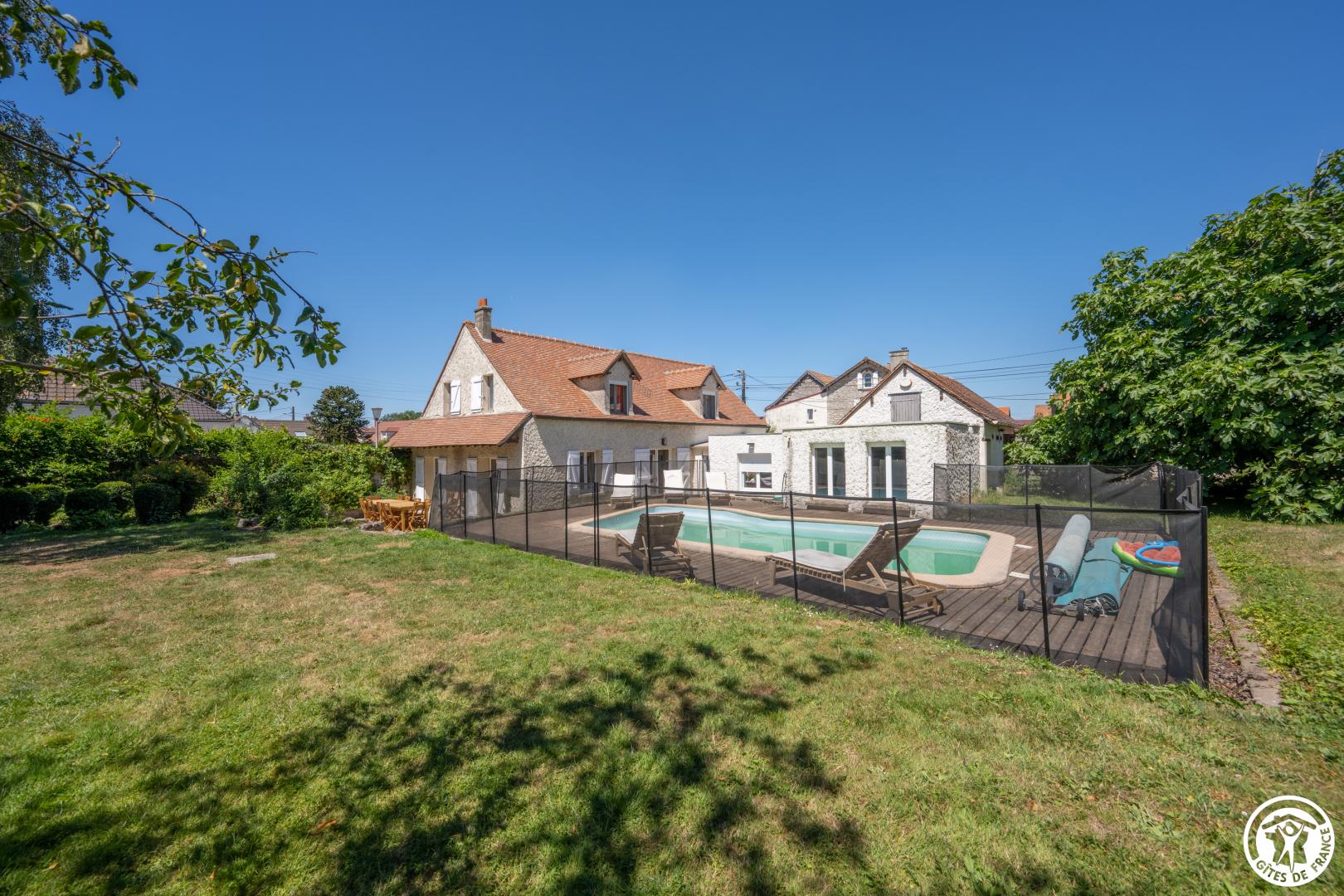 CHEVREVILLE Les Roches