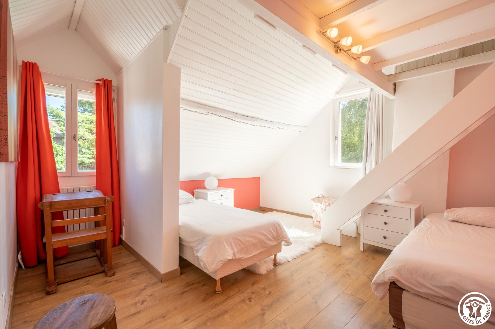 CHEVREVILLE Les Roches