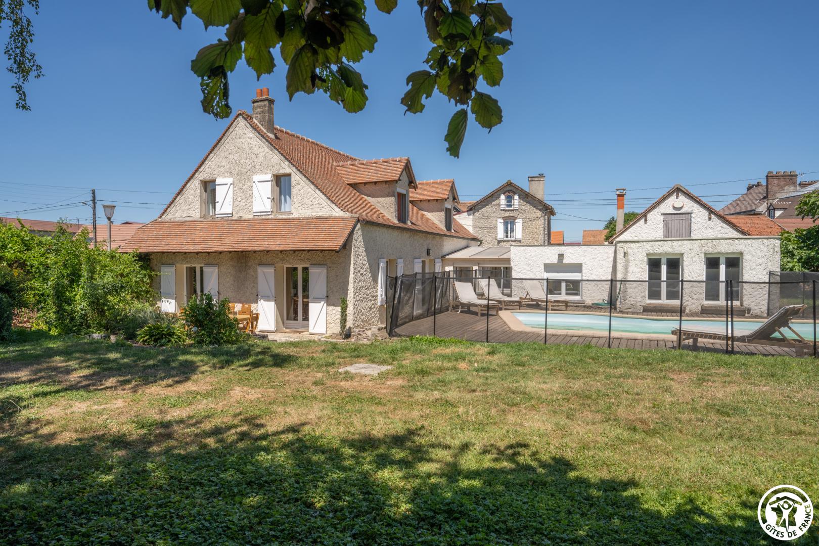 CHEVREVILLE Les Roches