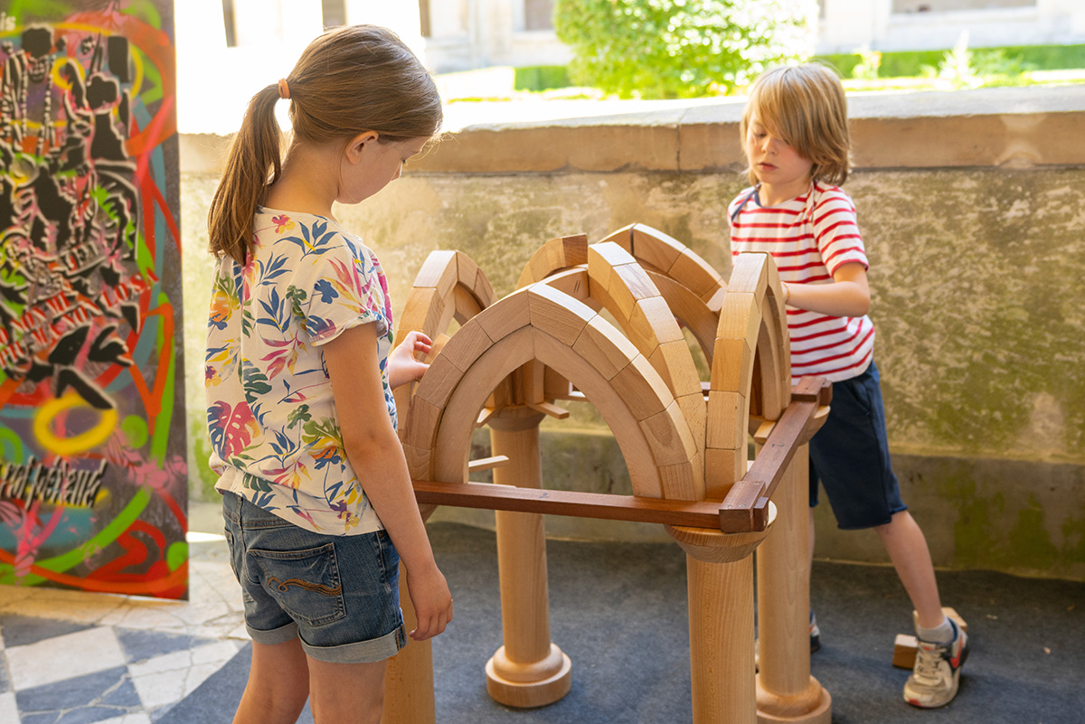 Atelier enfants < Laon < Aisne < Picardie