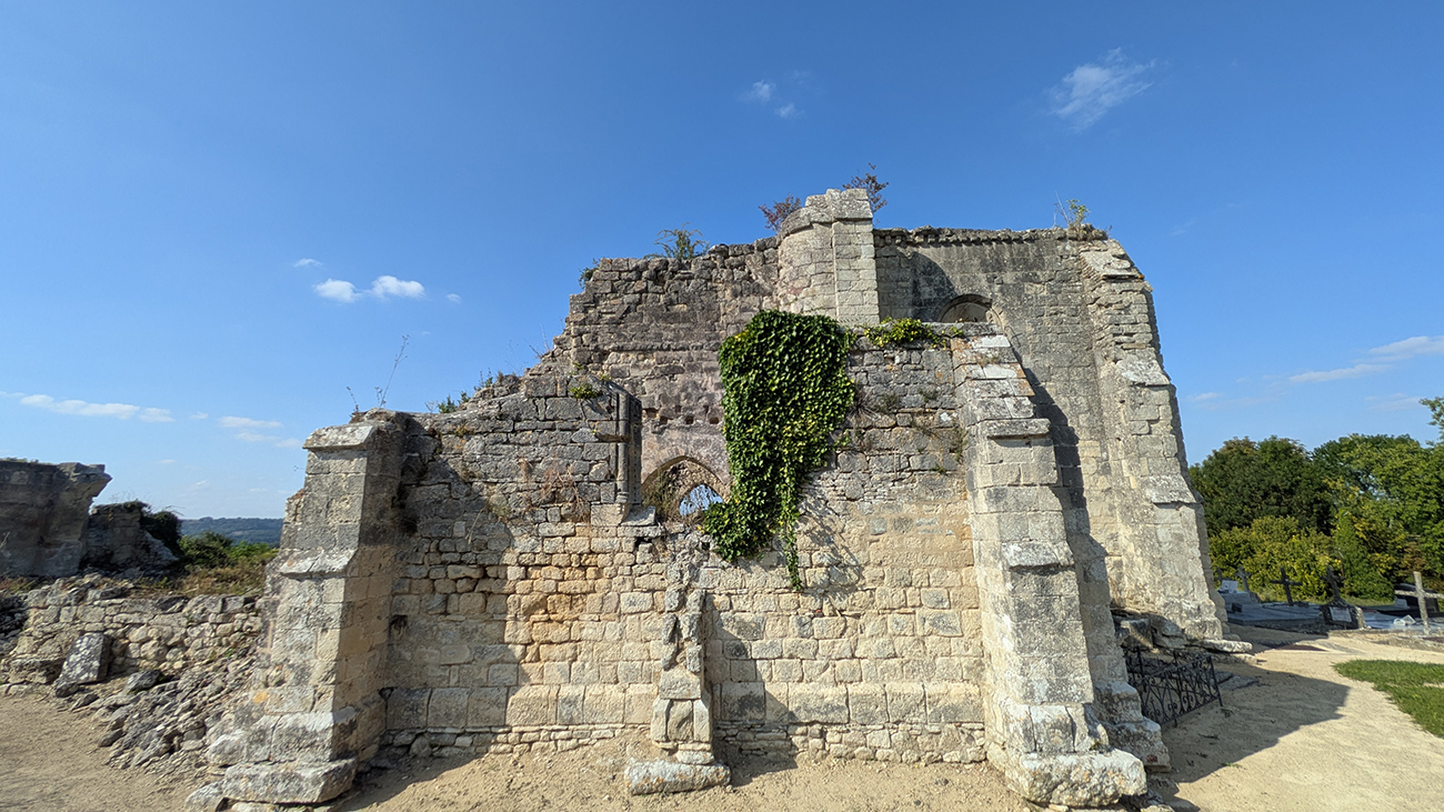 Eglise ruines V < Maizy < Aisne < Picardie