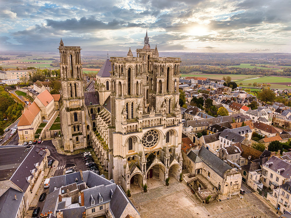 Facaçde cathédrale Notre-Dame < Laon < Aisne < Picardie