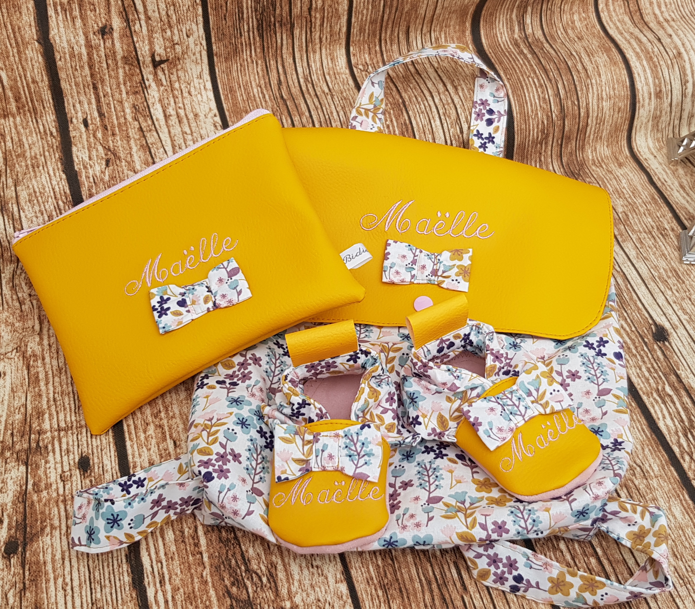 trio sac pochette et chaussons fall flower